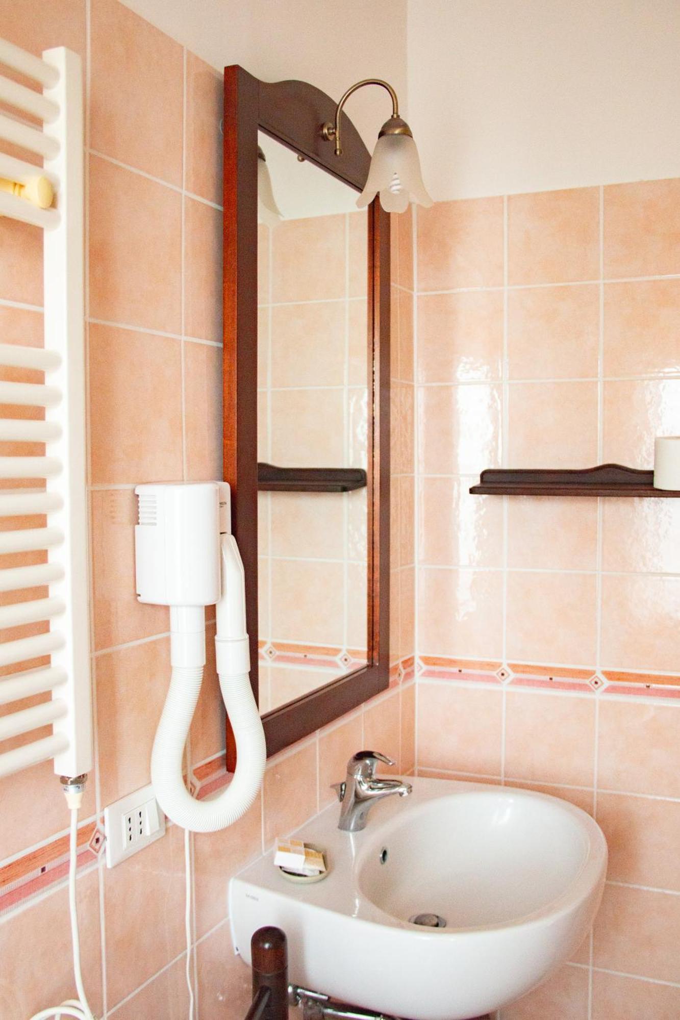 Casale La Rovere Montalto di Castro Quarto foto